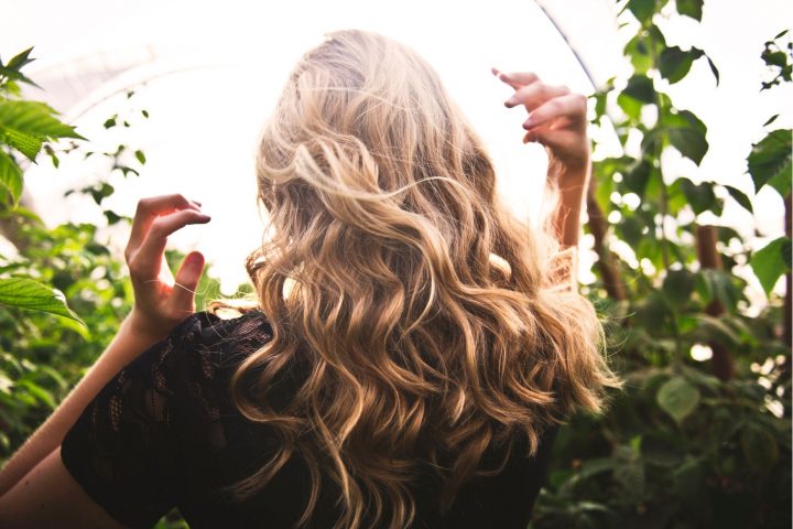 how to have healthy looking hair naturally